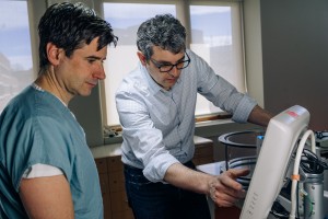 Michael Filbin (left), an emergency room physician at Mass General Hospital, and Thomas Heldt.